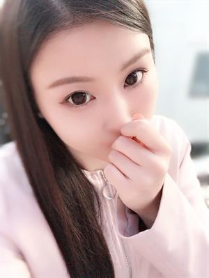 かずは（25歳） クラブバレンタイン梅田店