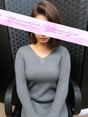 ここな（18歳） 大人の遊園地