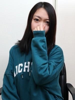あきな（18歳） 大人の遊園地