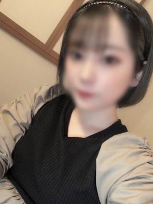 こはる（22歳） 子猫クラブ
