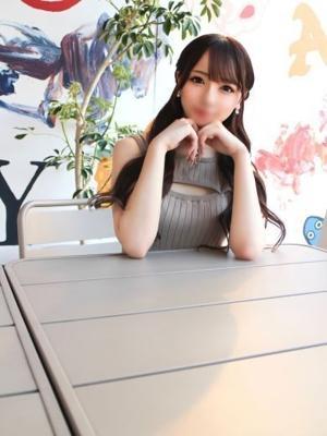 綾野なな（20歳） 浸透率99%　名古屋店