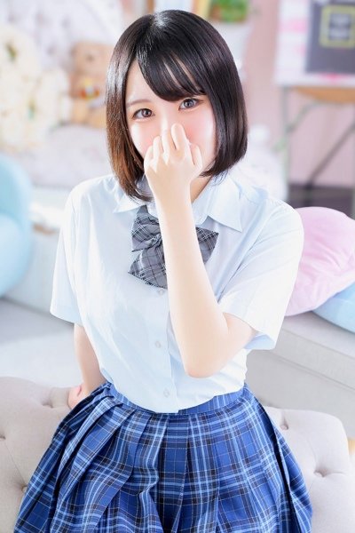 まこ（18歳） デザインプリズム