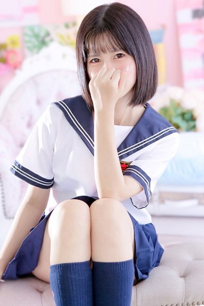 あおい（19歳） デザインプリズム