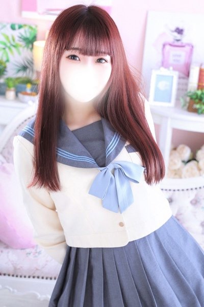 ゆゆ（20歳） デザインプリズム