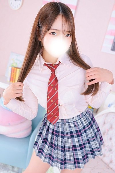 なみ（18歳） デザインプリズム