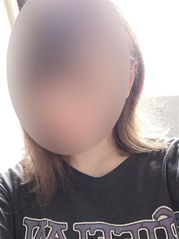 えいみ（21歳） るっきんぐらぶ