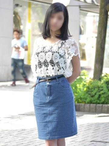 えれな（23歳） 素人女子に出会える「deep」