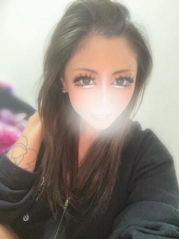 ゆん（22歳） 横浜デリヘル　ギャルの宅急便