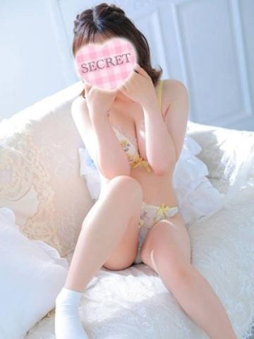 ひな（22歳） エコ難波店