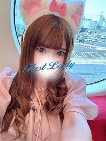 かな（24歳） ファーストレディー