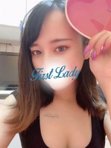 うりん（21歳） ファーストレディー