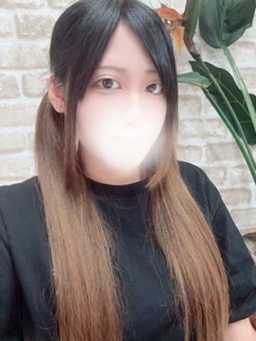 ひな（19歳） 横浜デリヘル　ギャルの宅急便