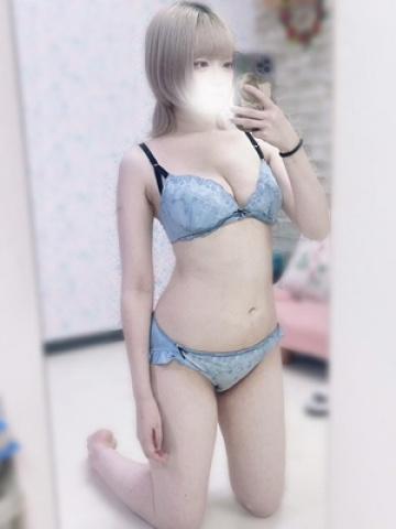 にいな（19歳） 横浜デリヘル　ギャルの宅急便