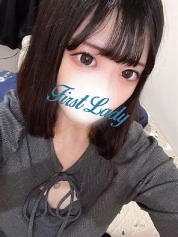 ゆりな（19歳） ファーストレディー