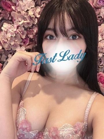りおん（25歳） ファーストレディー