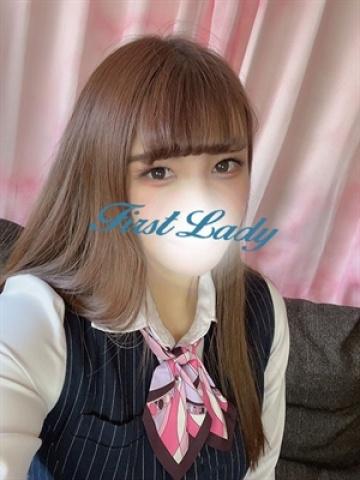 えみか（23歳） ファーストレディー