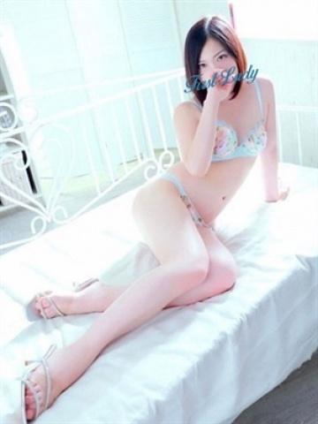 はく（26歳） ファーストレディー