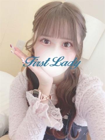 まひ（20歳） ファーストレディー