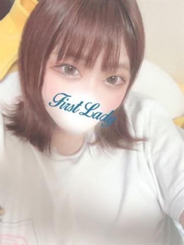 りりあ（22歳） ファーストレディー
