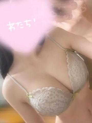 ゆい（19歳） エコ京橋店