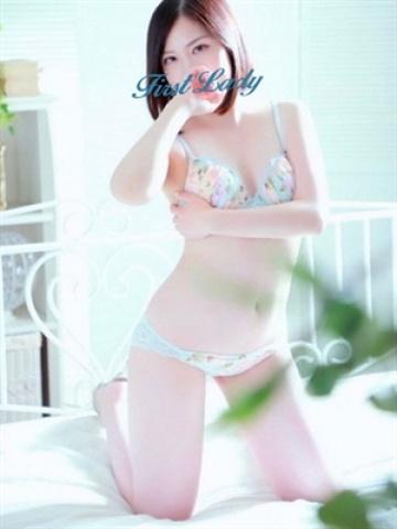 はく（26歳） ファーストレディー