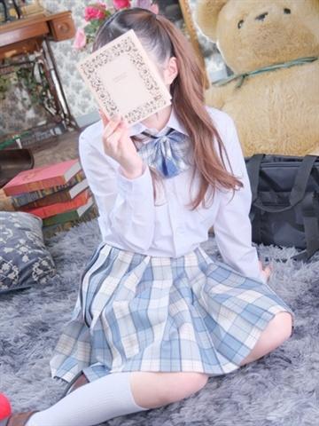 なぎさ（18歳） イエスグループ福岡　レッスンワン福岡校