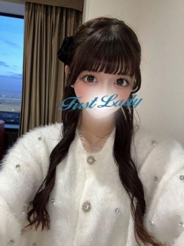 かのん（20歳） ファーストレディー