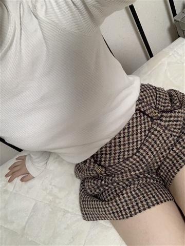 ゆうな（21歳） るっきんぐらぶ