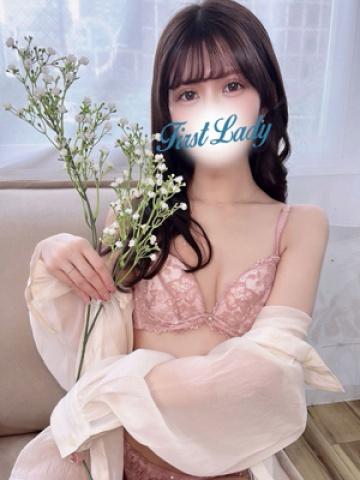 みれい（20歳） ファーストレディー