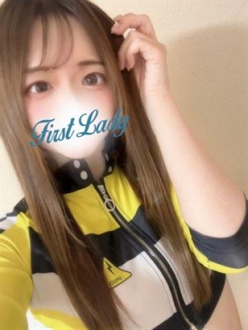 えな（24歳） ファーストレディー