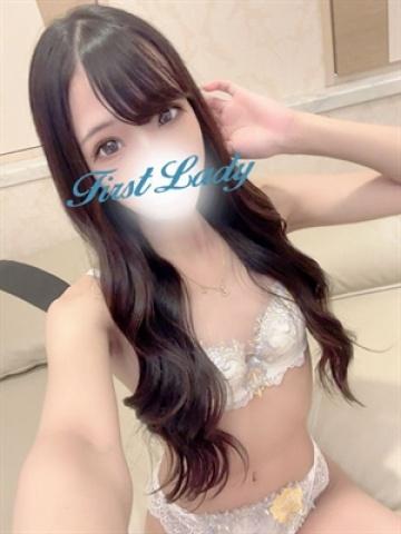 かずさ（20歳） ファーストレディー