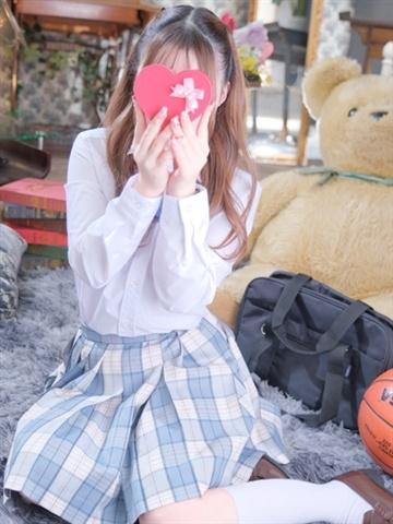 なぎさ（18歳） イエスグループ福岡　レッスンワン福岡校
