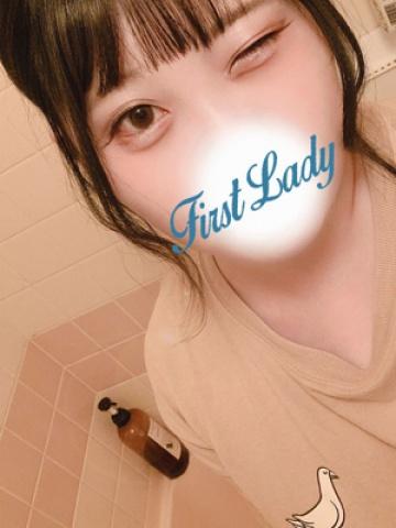 すず（24歳） ファーストレディー